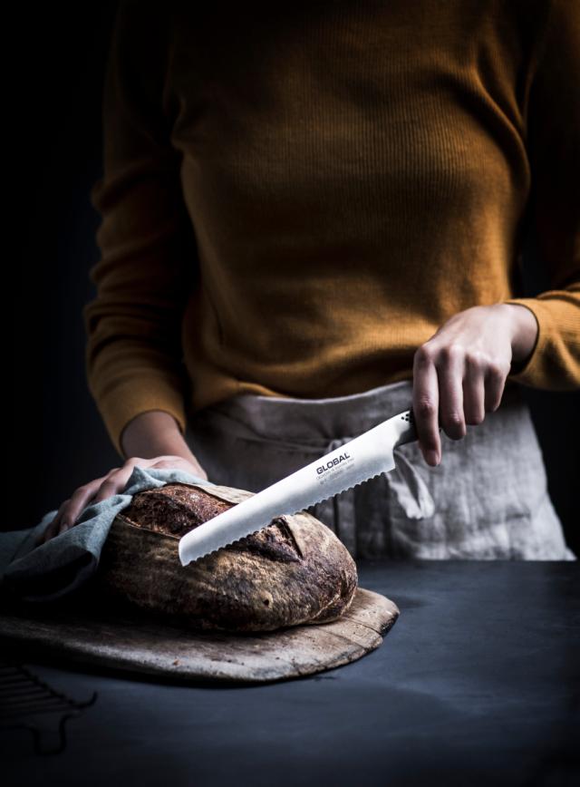 Brødkniv savtakket venstre 22 cm