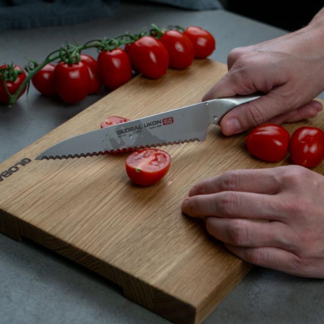 Universalkniv savtakket 15 cm