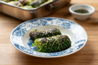 Asiatiske kåldolmere med fars